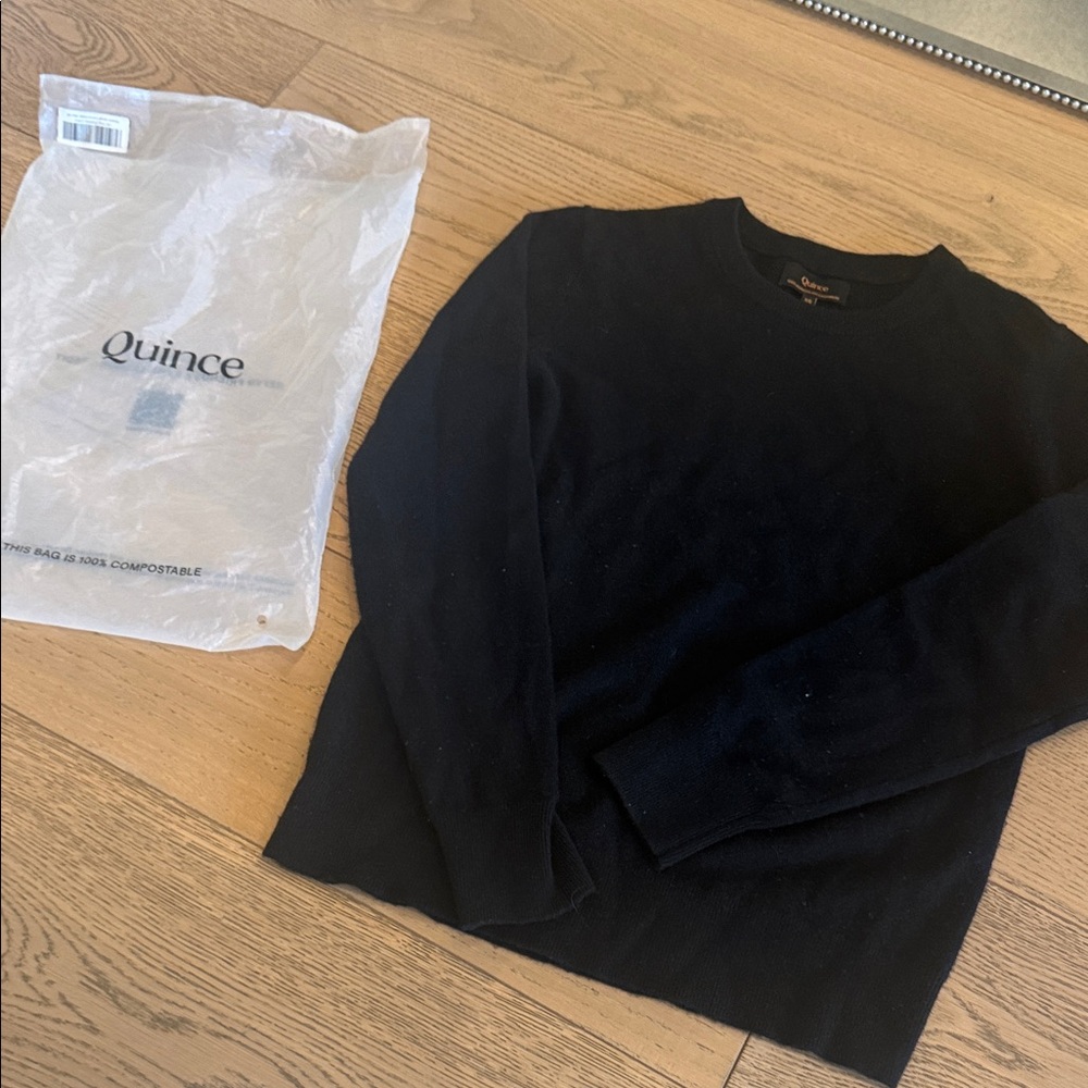 Quince Mongolian cashmere crew neck sweater black xs